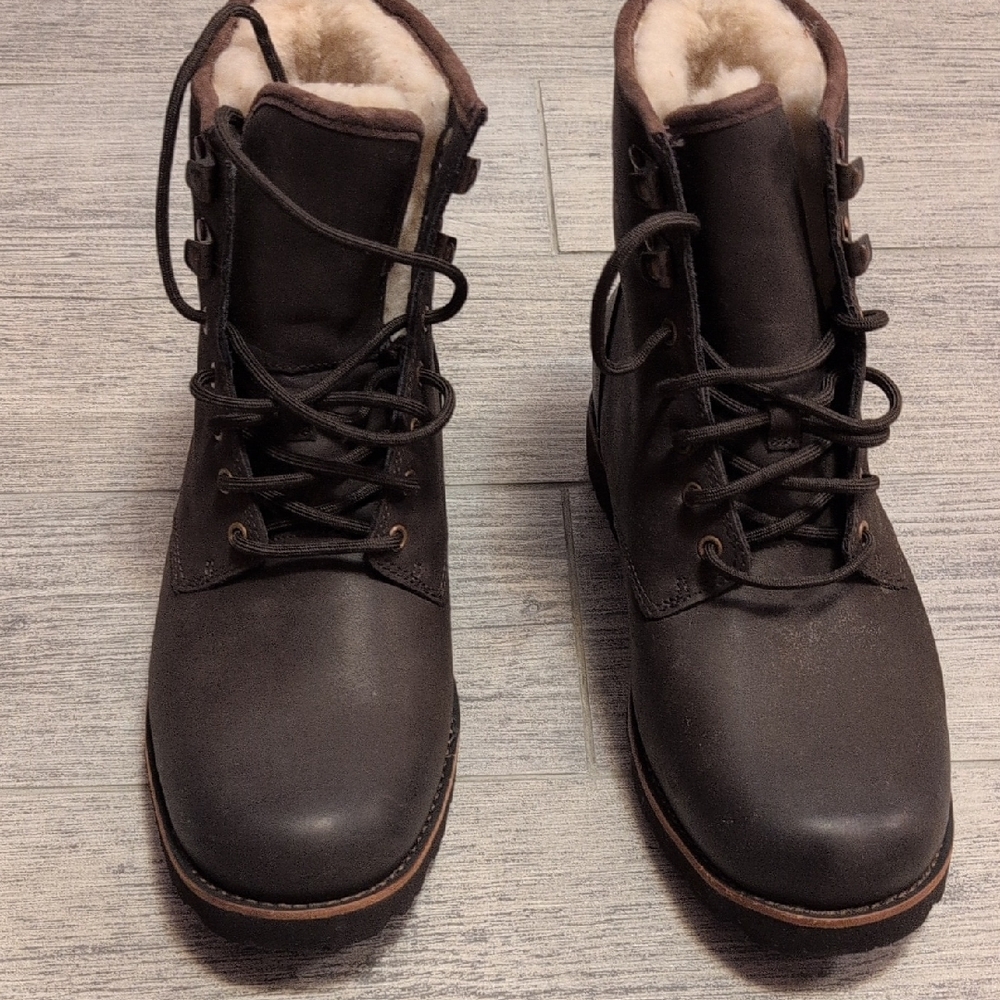 UGG Men's Dark Brown Lace-Up Boots